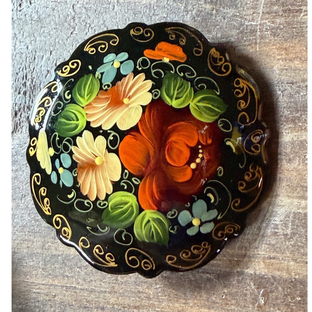Vintage Russian Lacquer Brooch Hand Painted Floral Fedoskino Style Signed HG